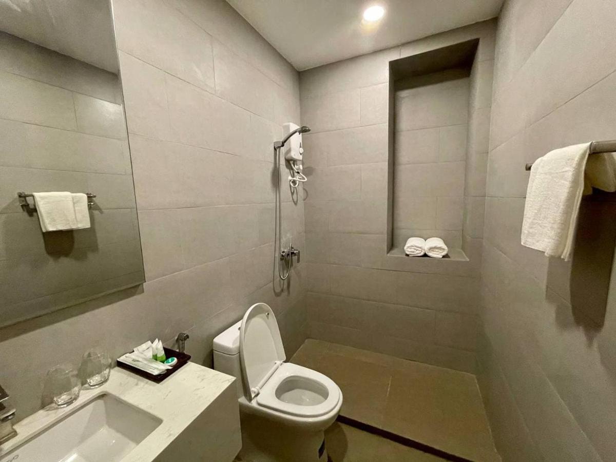 Ss Hotel & Residence Sihanoukville Exterior photo